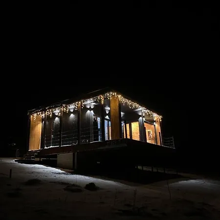 Under Sky - з теплим басейном ,чаном-джакузі, панорамною ванною та Playstation 5 בית נופש סלאבסקה